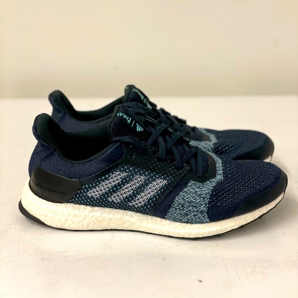 adidas gazelle silver green womens adidas Men's Ultraboost 22 x Parley Running Shoes, Size 8, Black/Grey